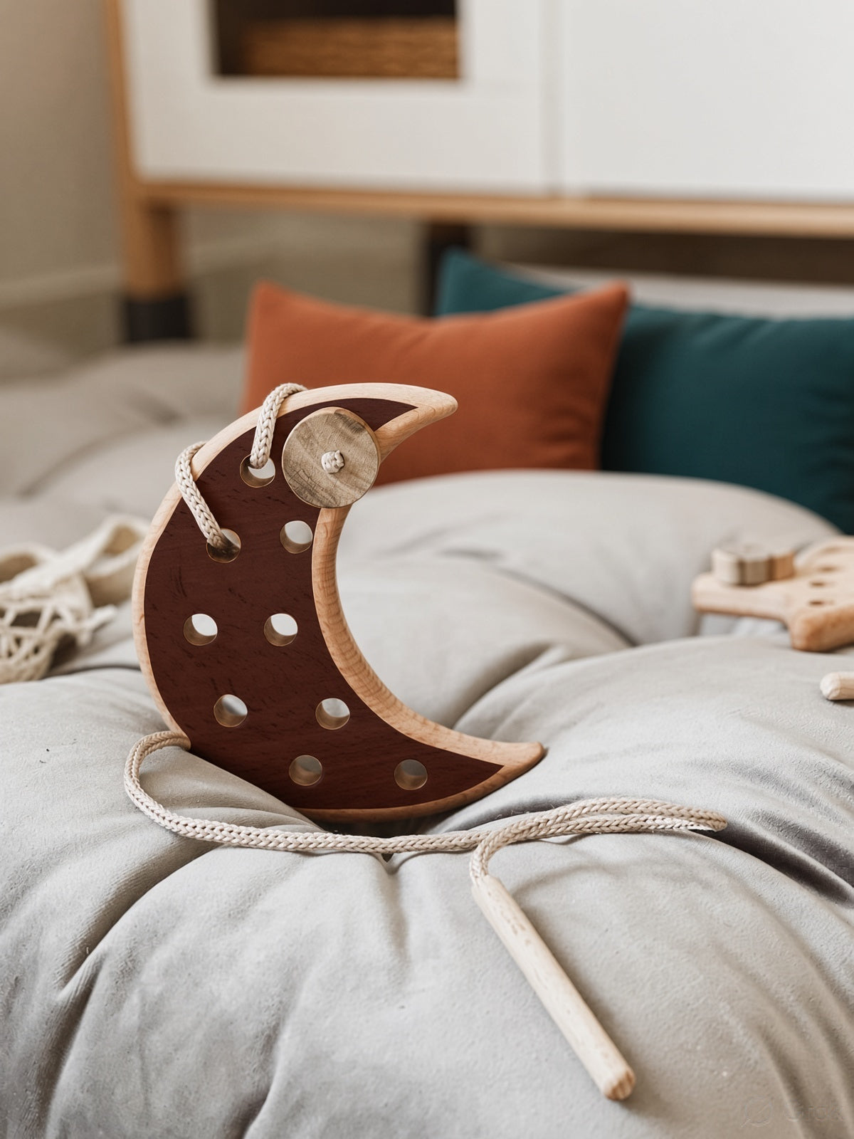 Montessori Wooden Lacing Toy - Cloud, Moon & Star Shapes for Fine Motor Skills