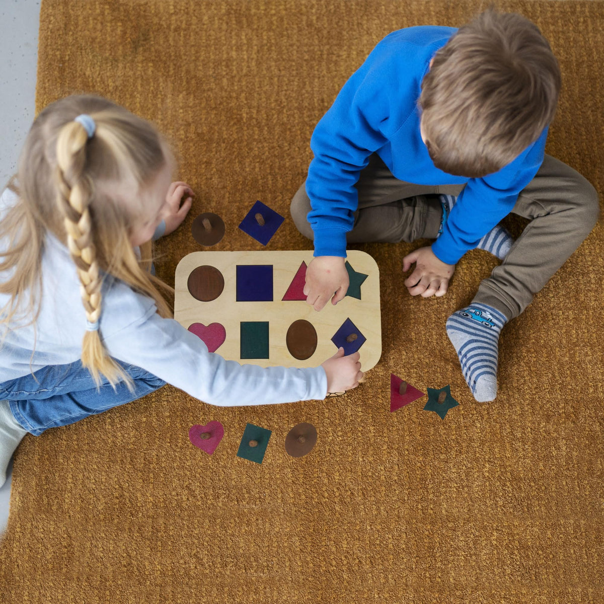 Wooden Shape Sorting Toy - Classic Montessori Shape Sorter for Kids